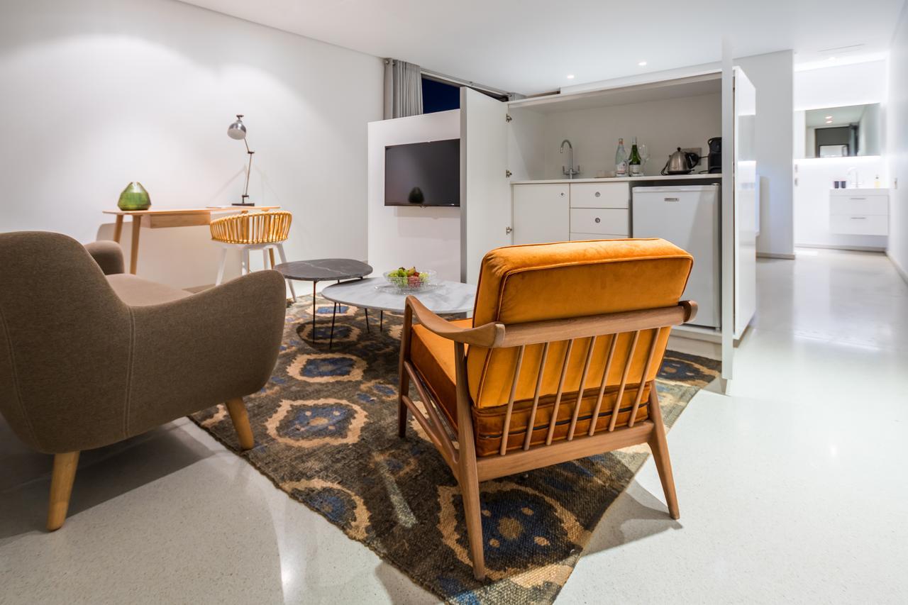 Отель Livega House Виндхук Экстерьер фото